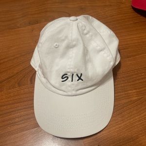Six hat